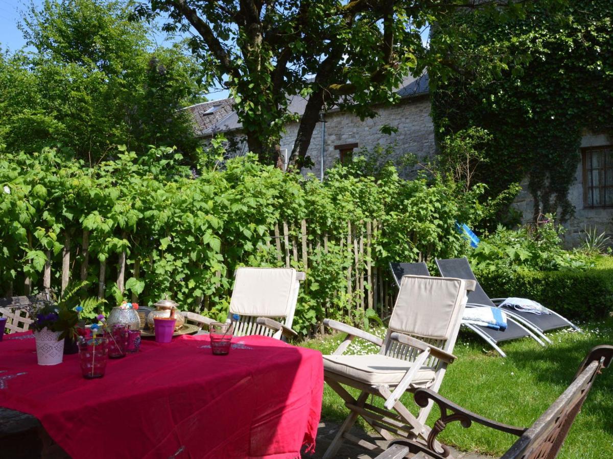 Enchanting Cottage With Terrace Garden Hamoir Eksteriør billede